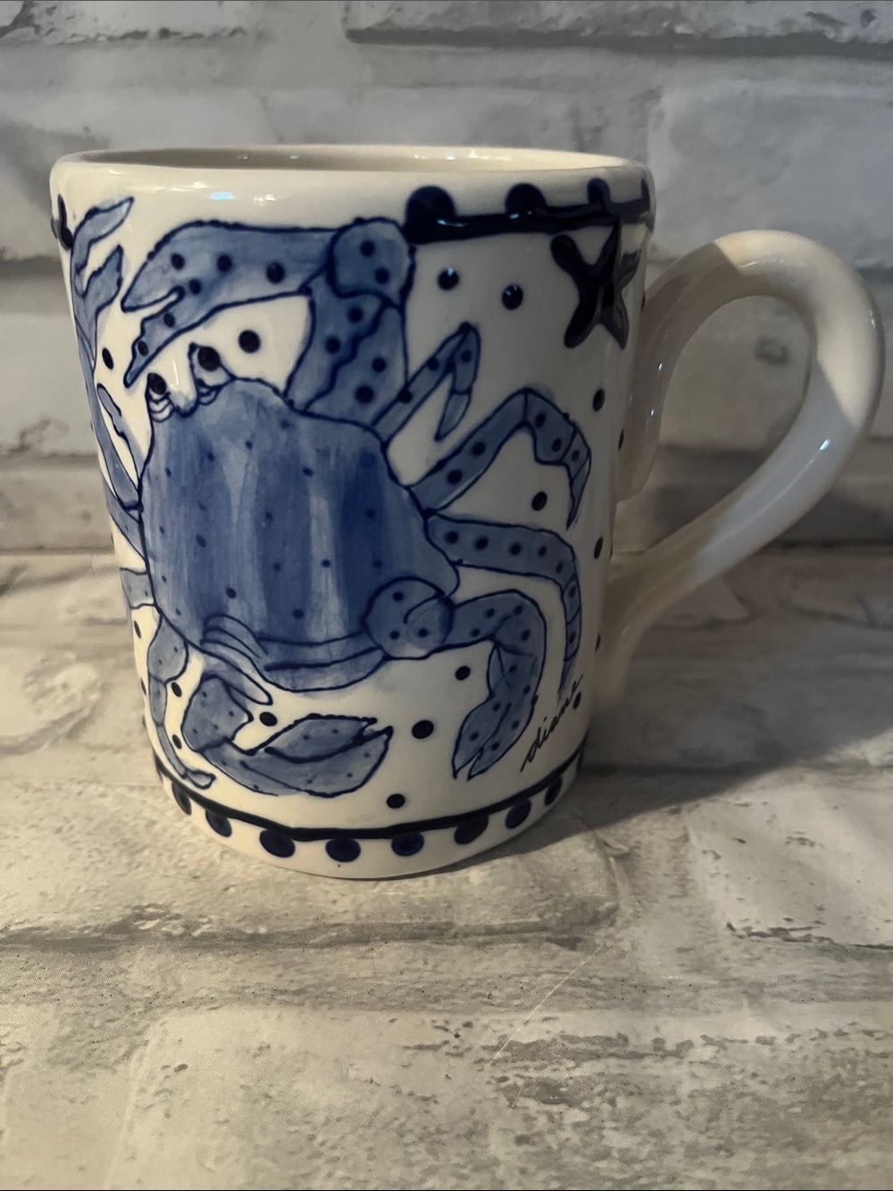 Vintage Hand-Painted Blue Crab Ceramic Mug - Nautical Blue and White 2001
